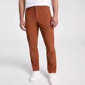 VRST Men's Limitless Performance Athletic Fit 5 Pocket Pant, 32x30, Rust, NWT